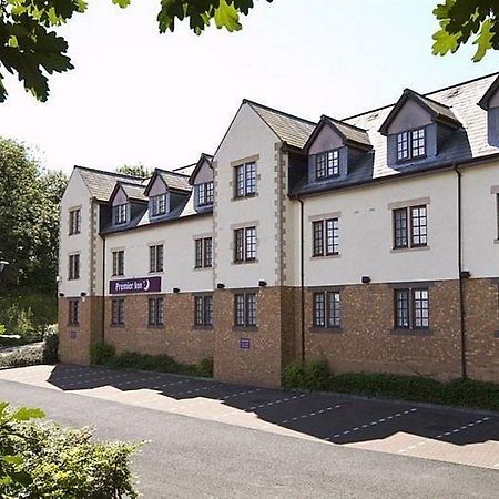 Premier Inn Glasgow Bearsden Exterior photo