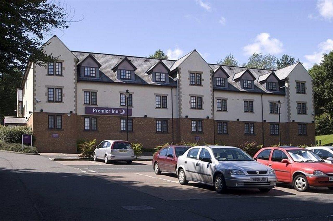 Premier Inn Glasgow Bearsden Exterior photo